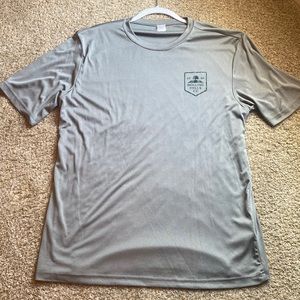 Men’s Large Rolling Hills country club t shirt